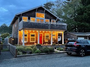 216 E Van Buren St, Cannon Beach, OR 97110