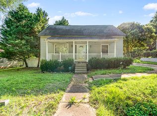 633 Darlington St, Calhoun Falls, SC 29628