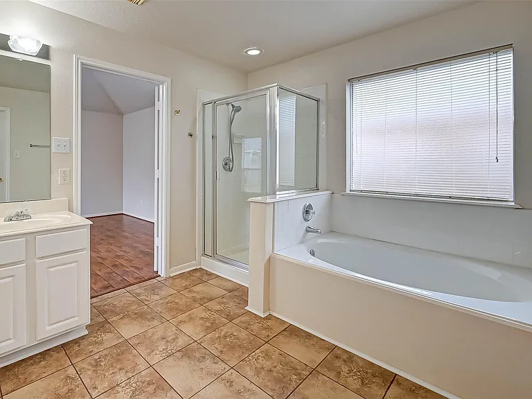 3630 Winstrome Ct — Photo 37