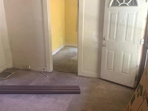 3rd image of 805 Leland Ave