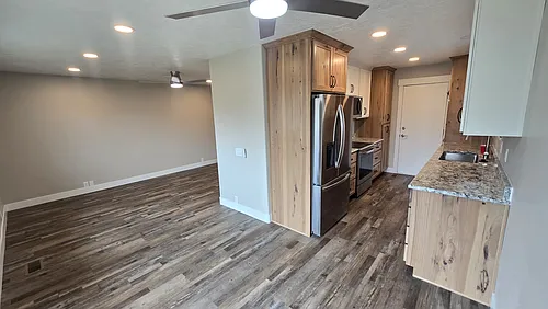 870 W 675 N Photo 1