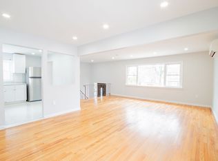 7315 170th St, Fresh Meadows, NY 11366