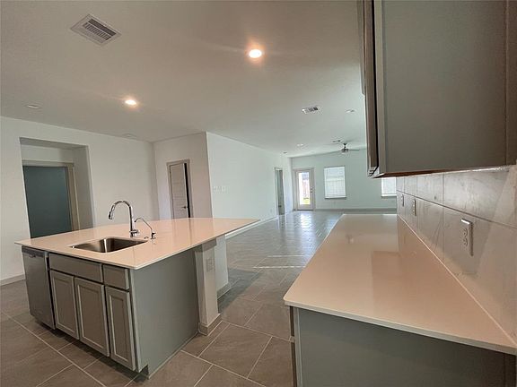 5th image of 28939 Lupo River Ct