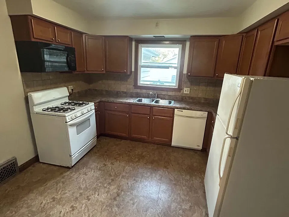 1525 Arthur Ave #1
