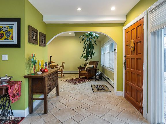 2nd image of 26 Pebble Ln