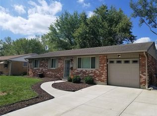 823 Longvale Dr, Dayton, OH 45417