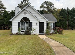 210 Cape Point Ln, Greenville, NC 27858
