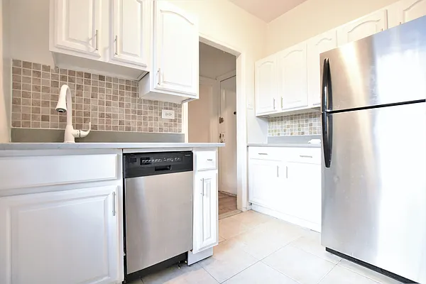 Rented by Bold New York | media 8