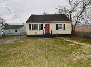 89 Saint James Blvd, Springfield, MA 01104