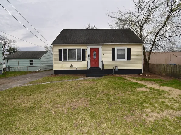 89 Saint James Blvd, Springfield, MA 01104