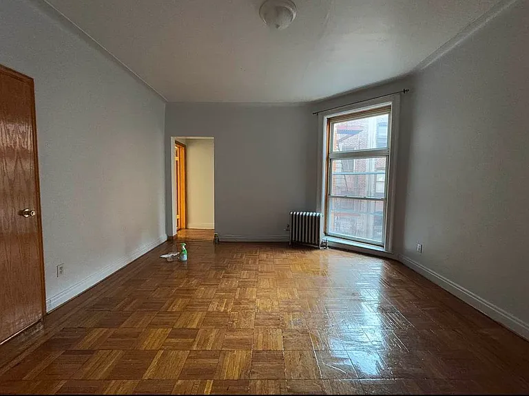 3017 Ocean Pkwy #B — Photo 2