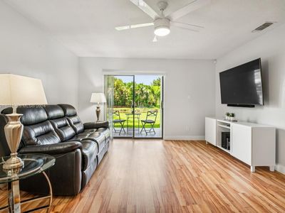 11245 W Atlantic Blvd APT 107, Coral Springs, FL, 33071
