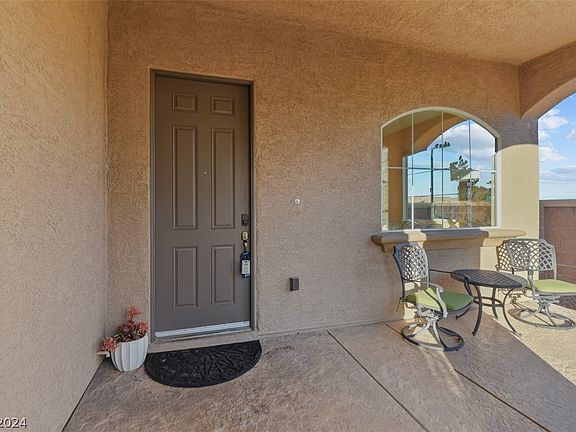 3rd image of 800 Viscanio Pl