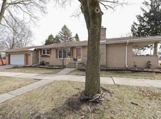 2200 Thornton Lansing Rd, Lansing, IL 60438