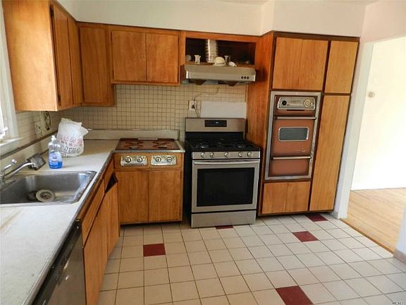 4th image of 24960 Beechknoll Ave
