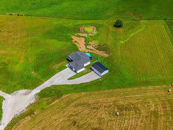5th image of 8350 Dry Fork Acres Rd