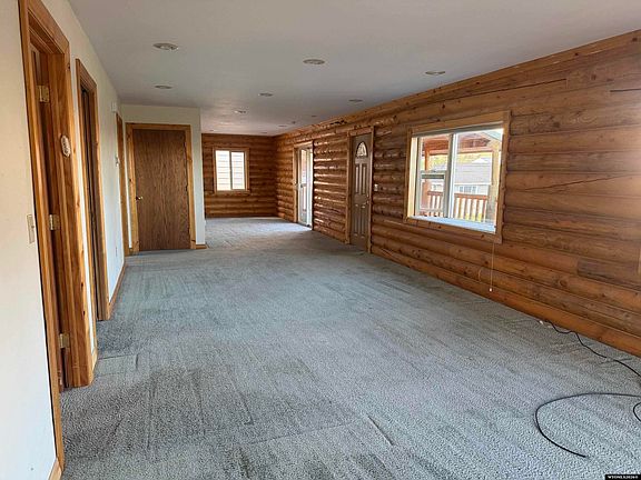 2nd image of 1216 Mountain View Blvd