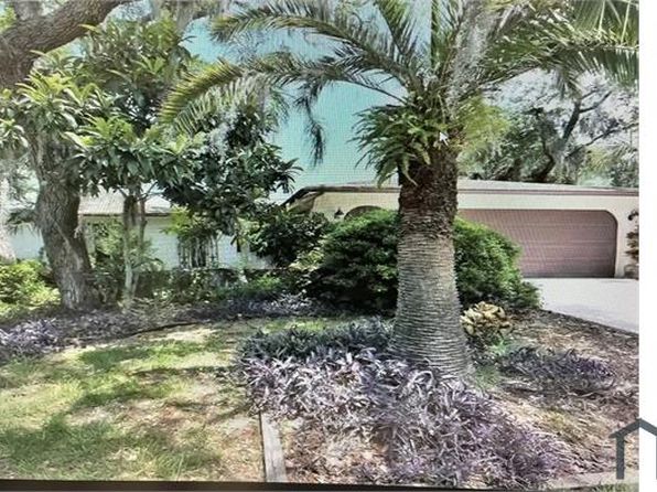 7406 Lake Forest Cir