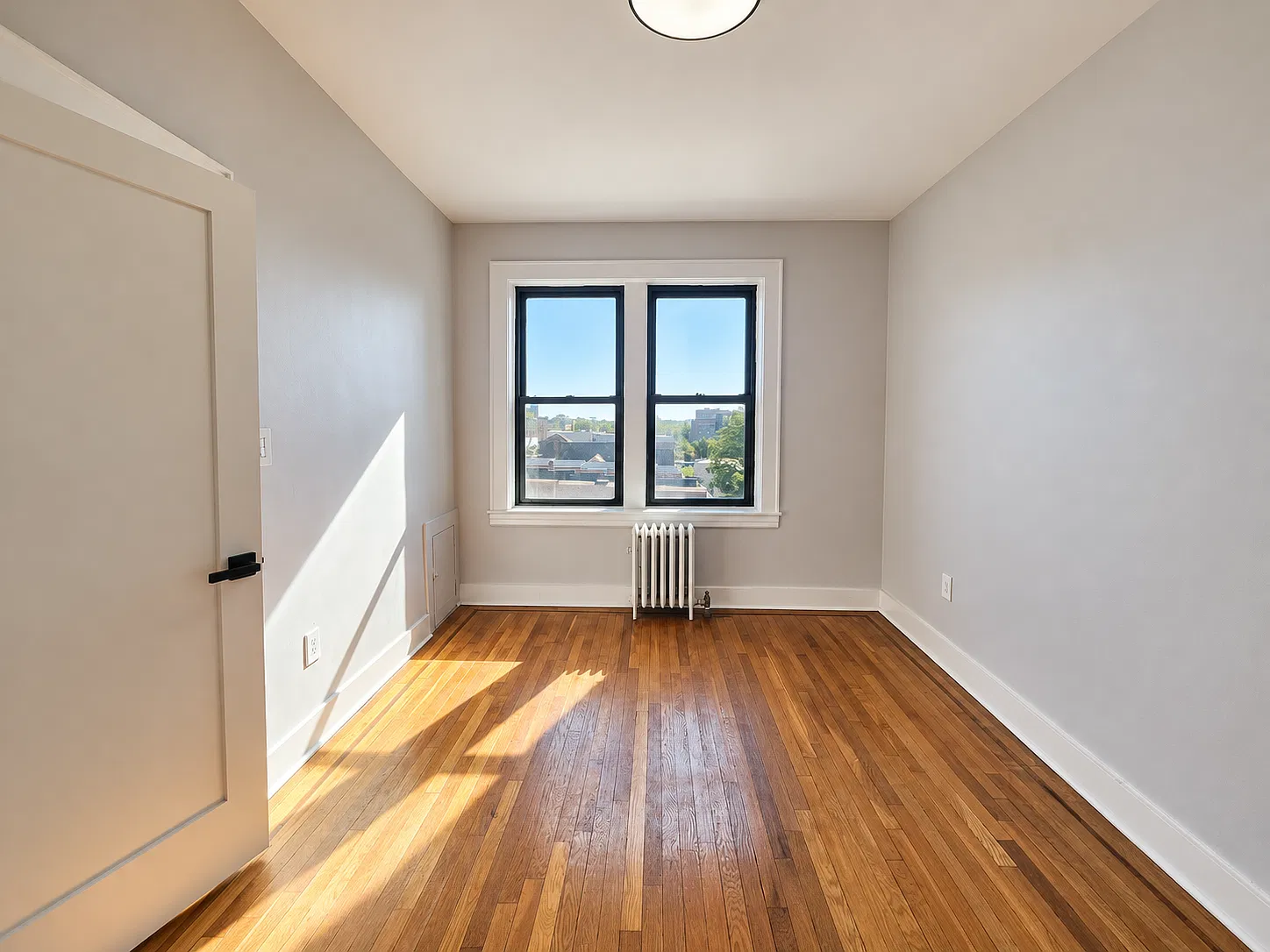1 bed, 700 sqft, $1,750 — Photo 4