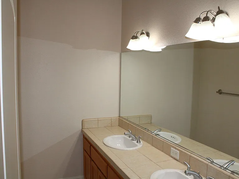 1022 Sunriver Ln — Photo 15