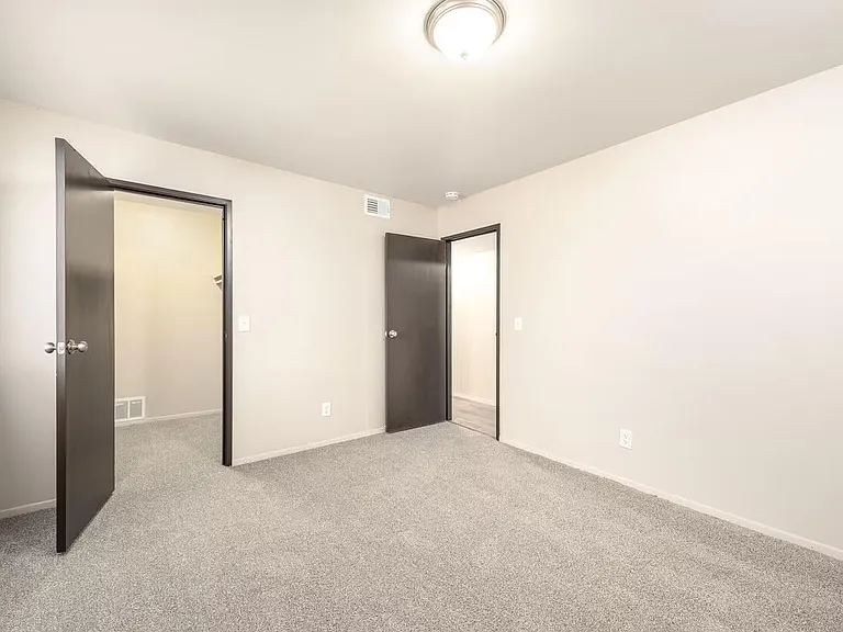 Unit Photo
