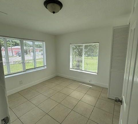 2nd image of 4130 SW 25th St