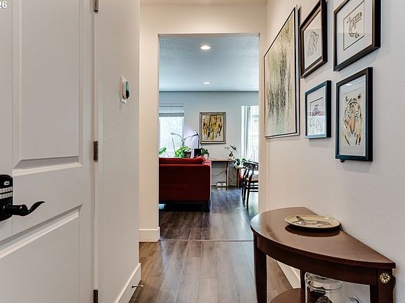 4th image of 2580 Fieldcress Rd