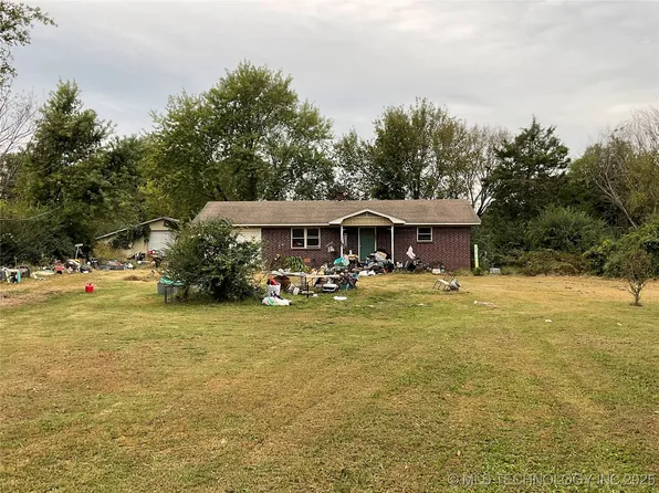 369 S Cherry St, Colcord, OK 74338