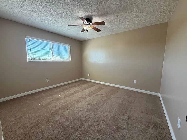 2520 Bishop Dr — Photo 8