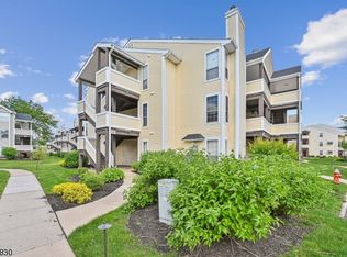 531 Clubhouse Ct UNIT 5, Union, NJ 07083
