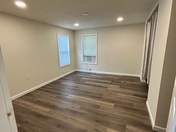 5th image of 86 Larry Ln