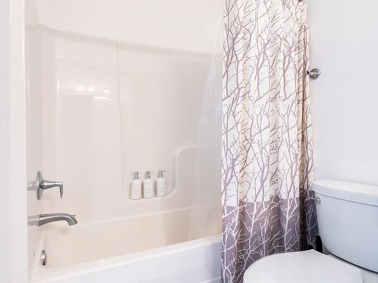 9507 Civic Way — Photo 32