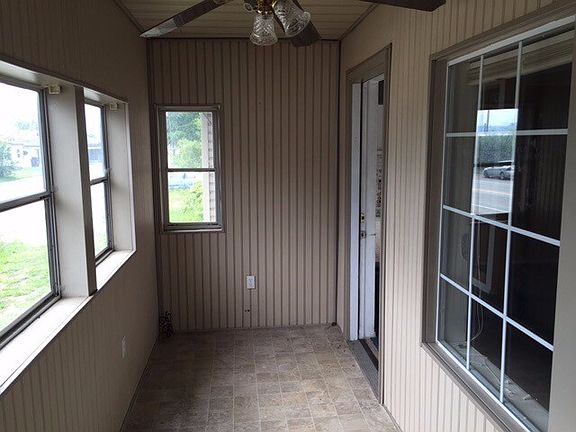 5th image of 532 Rockwood Ave