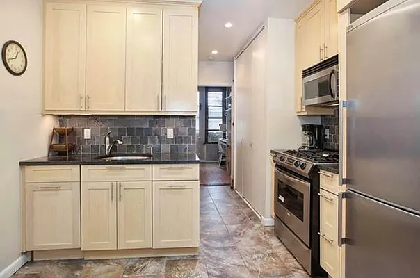 Rented by Get Real | media 8