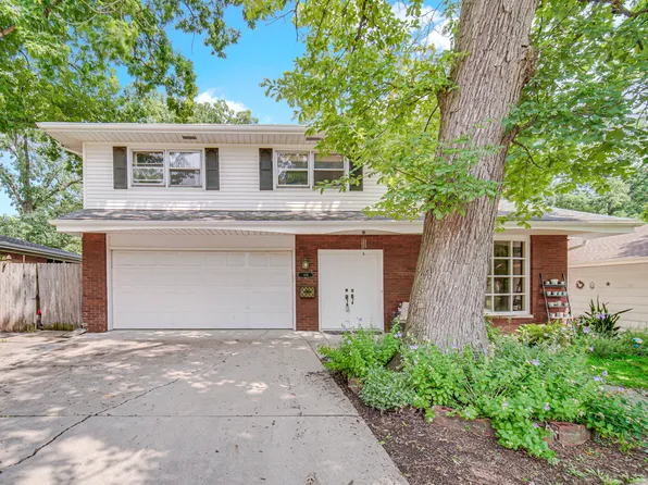 418 Earl Ave, Joliet, IL 60436
