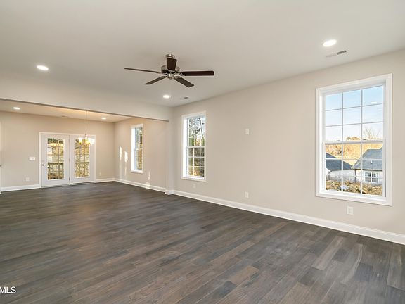 4th image of 2334 Birch Hollow Ln