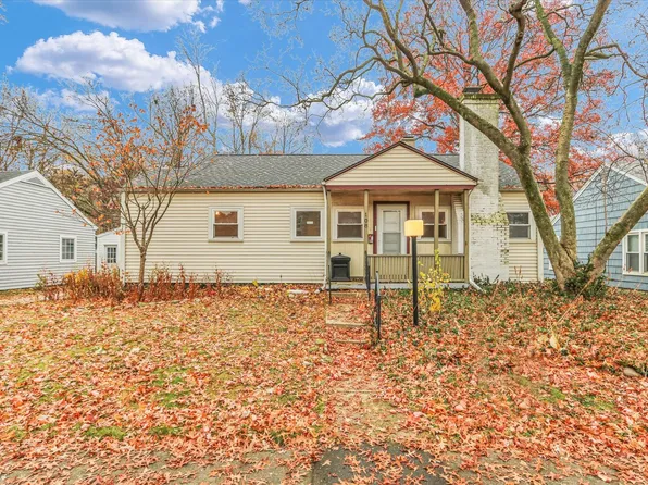 108 W Vermont Ave, Urbana, IL 61801