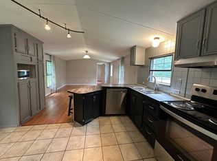 59 Marks Ln, Gardiner, ME 04345