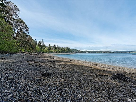 3rd image of 1731 Madrona Way