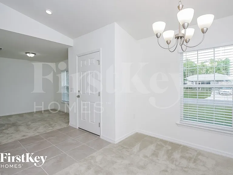 4611 Belladonna Ave — Photo 4