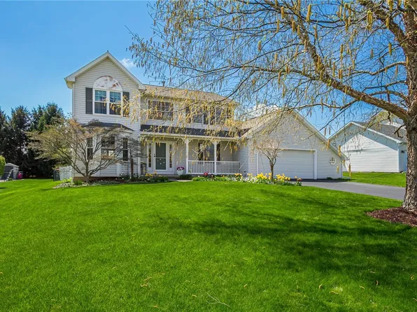 47 Fitzpatrick Trl, West Henrietta, NY 14586