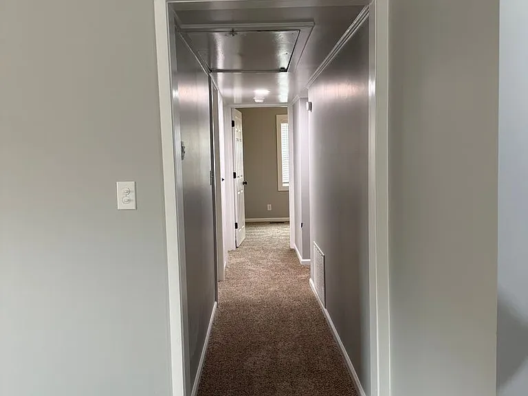 2624 Philip St — Photo 8