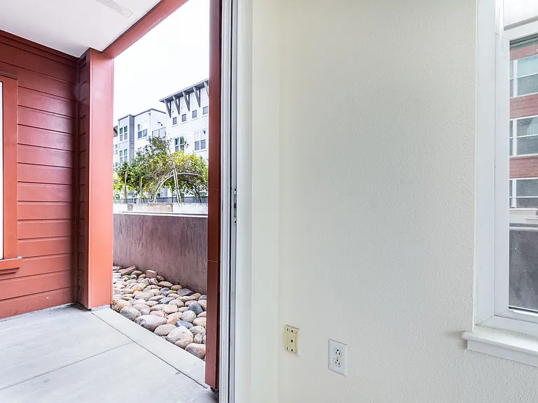 8100 Oceanview Ter #104-315R — Photo 7