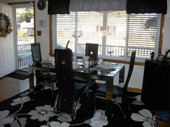 2nd image of 103 Laurie Ln