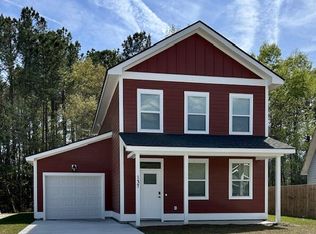 450 Sablewood Dr, Huger, SC 29450