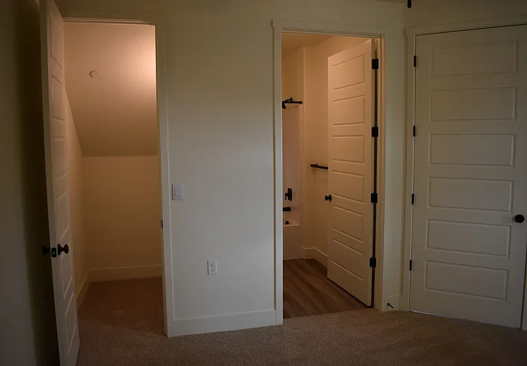 4649 Jema Way — Photo 13
