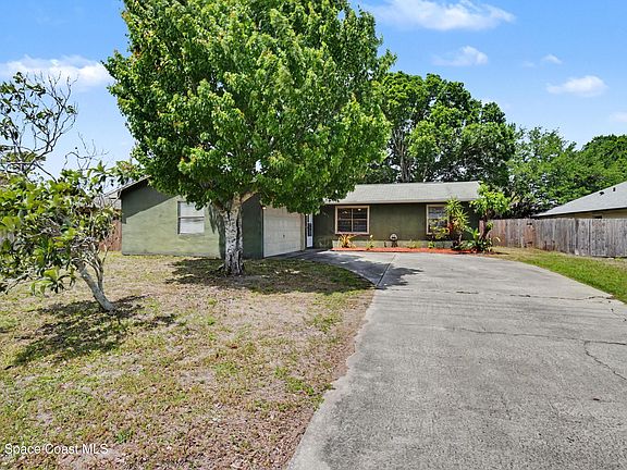 3rd image of 3815 Jupiter Blvd SE