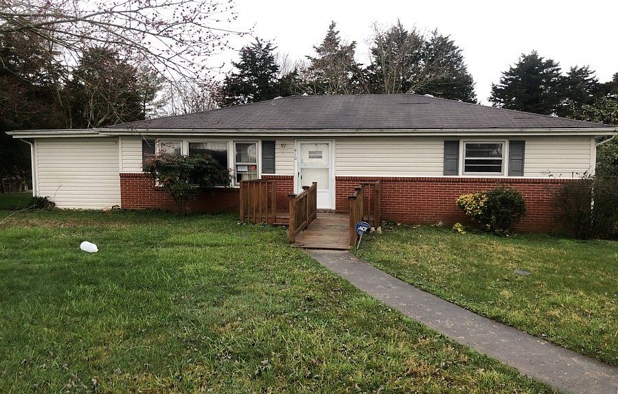 1st image of 410 Brown Ave