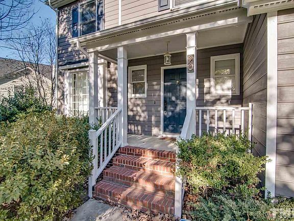 2nd image of 20 Porters Glen Pl