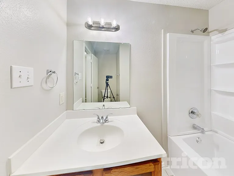 3032 Cesareo Dr — Photo 13
